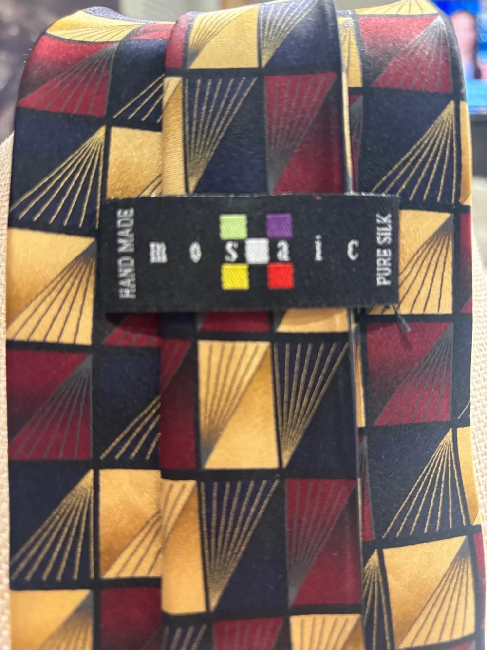 Men’s Geometric Silk Tie in Gold & Burgundy